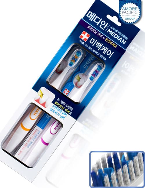 Набор зубных щеток Median Whitening Care Toothbrush 2шт