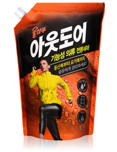 Гипоаллергенное жидкое средство Aekyung Wool Shampoo для уличной спортивной одежды